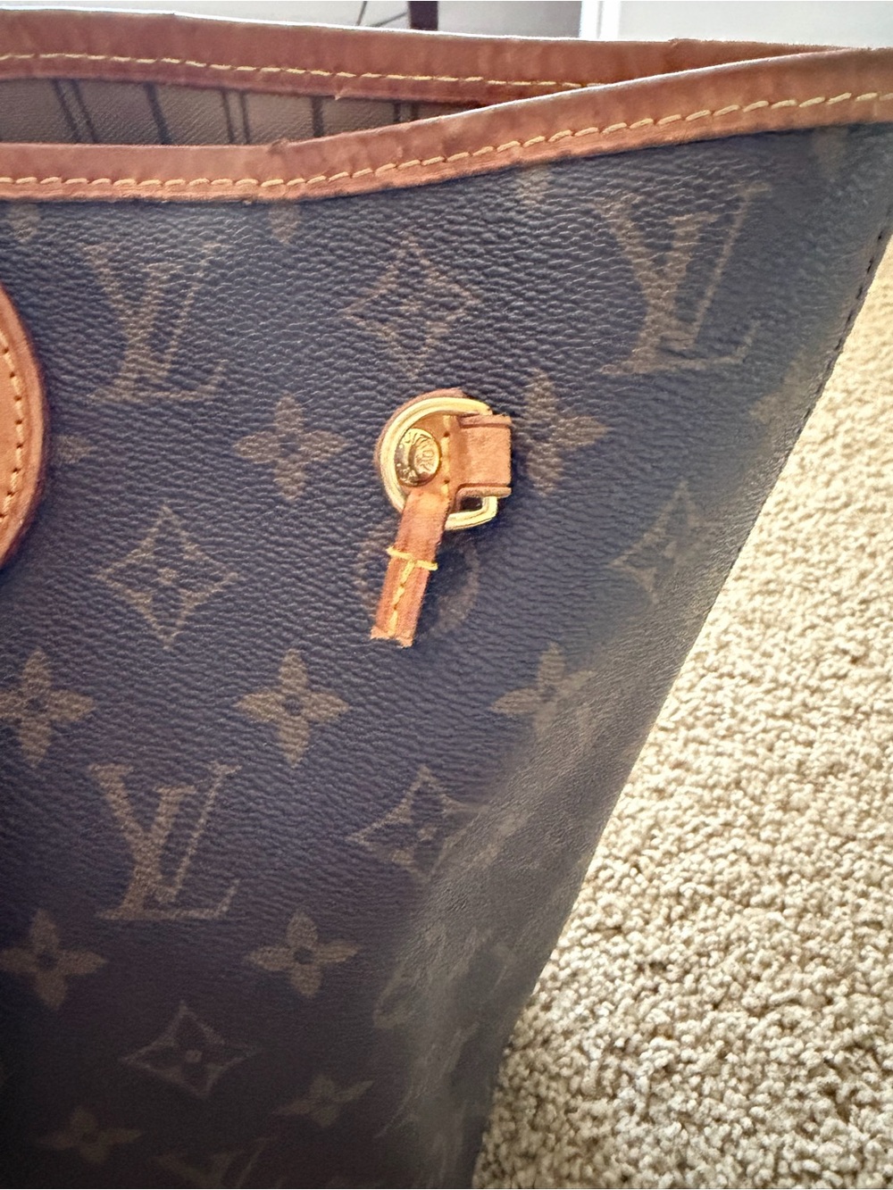Louis Vuitton Neverfull MM - 100% Authentic PLEASE SEE ALL PICTURES - Picture 4 of 7